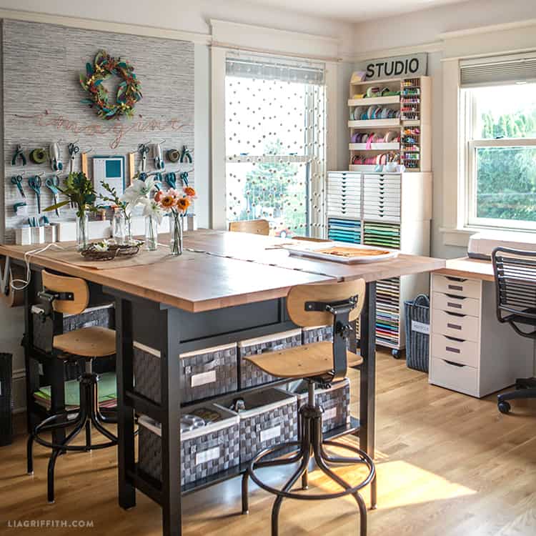 Home Office Craft Room Design Ideas / Home Office & Craft Space {Two Twenty One} : Beautiful craft room interior design ideas that make work easier.